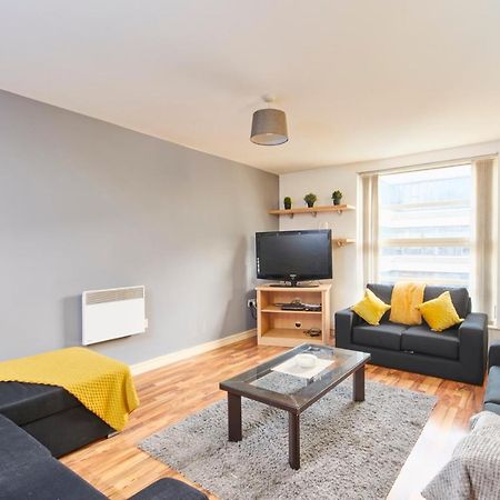 Stylish Manchester Gem - Sleeps 10! Luaran gambar
