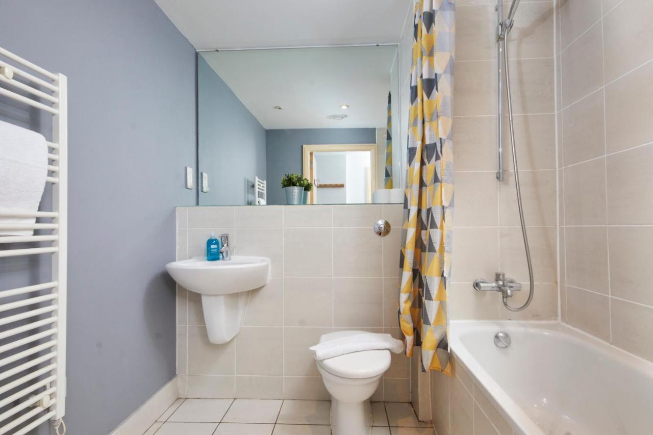 Stylish Manchester Gem - Sleeps 10! Luaran gambar