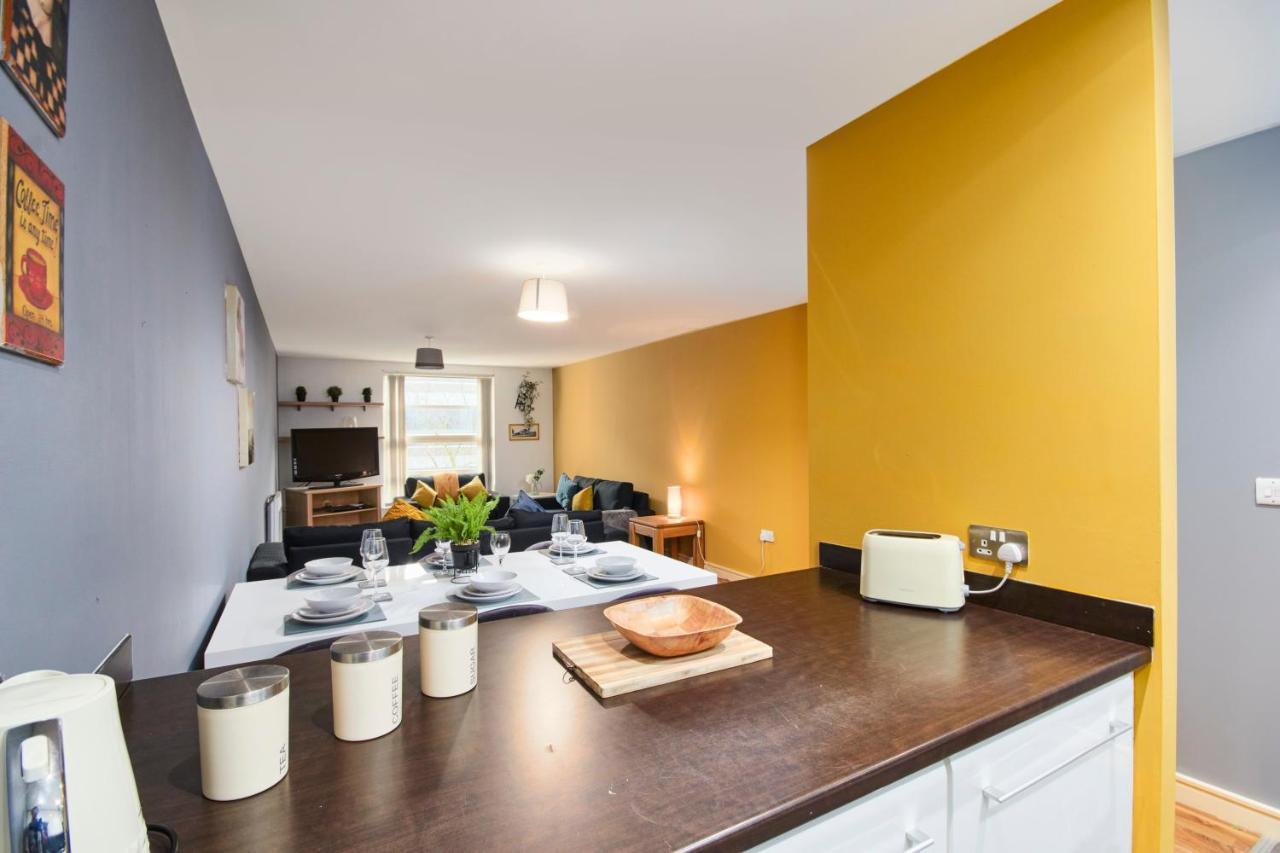 Stylish Manchester Gem - Sleeps 10! Luaran gambar
